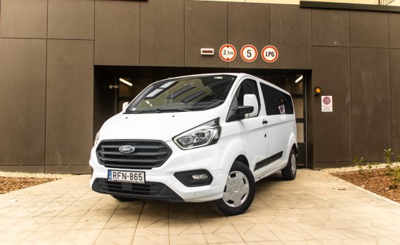 Ford Transit custom
